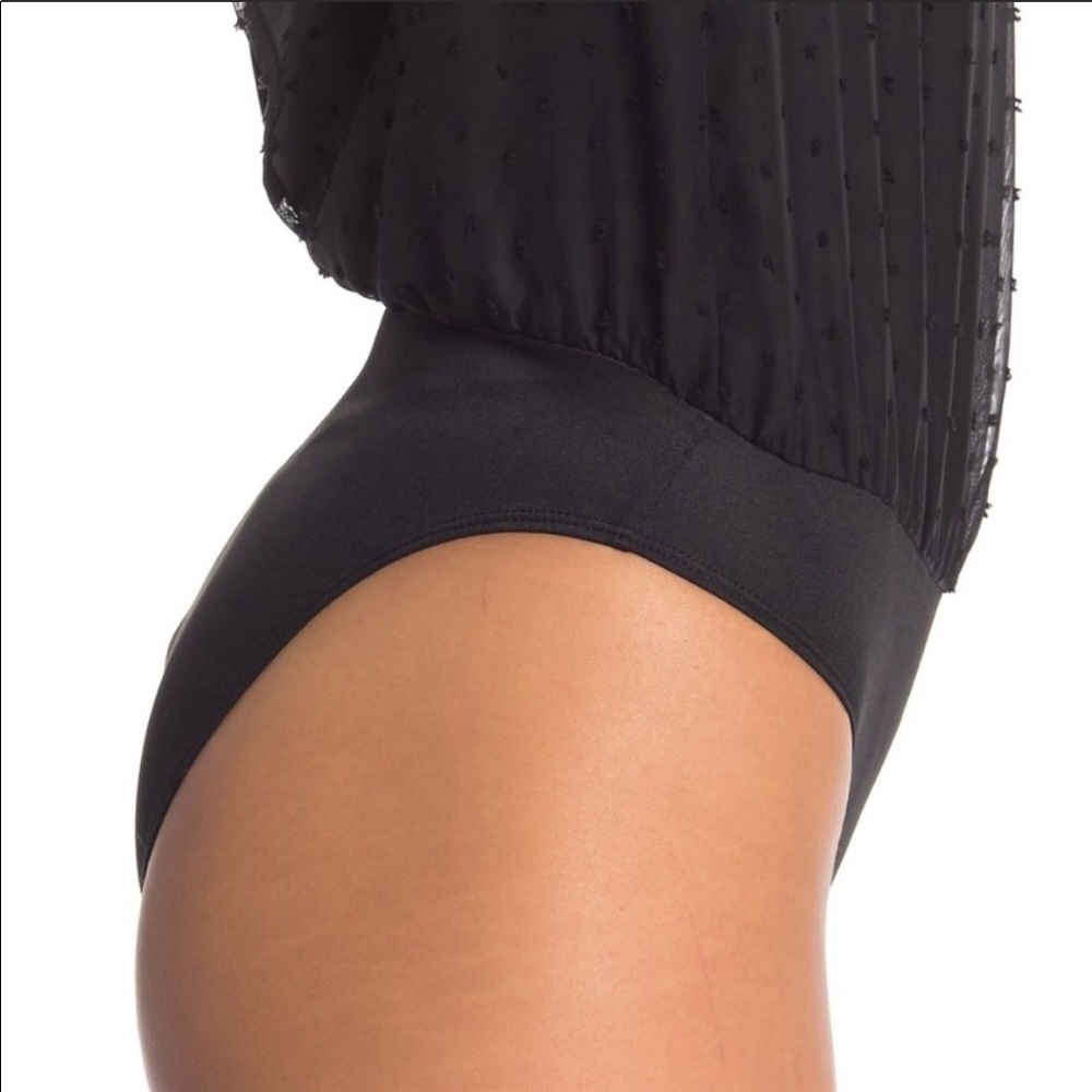 WAYF Crew Neck Bodysuit - Picture 3 of 3